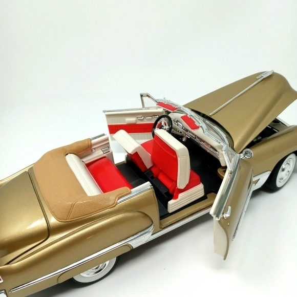 Cadillac Other - Diecast 1/18 Scale Cadillac